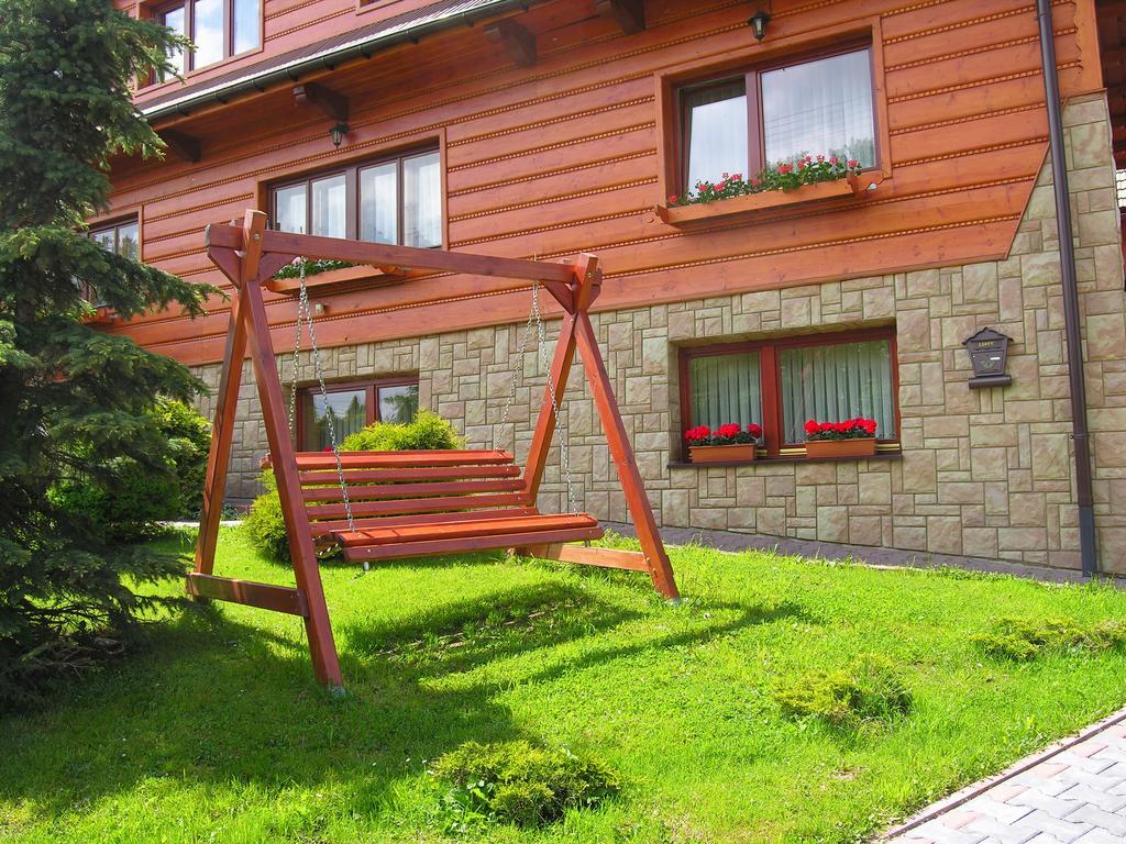 Pokoje Goscinne Helena Bukowina Tatrzańska Buitenkant foto
